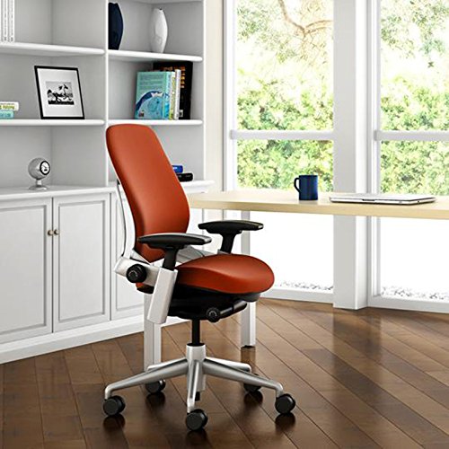 Steelcase Leap Office Chair - Seven Points of Adjustability - Ergonomic Back Support Chair - Lumbar Support - 4D Adjustable Arms - Black Frame - Onyx