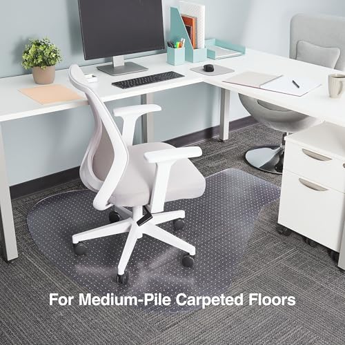 Staples® Carpet Chair Mat, Medium-Pile, Clear (28594)